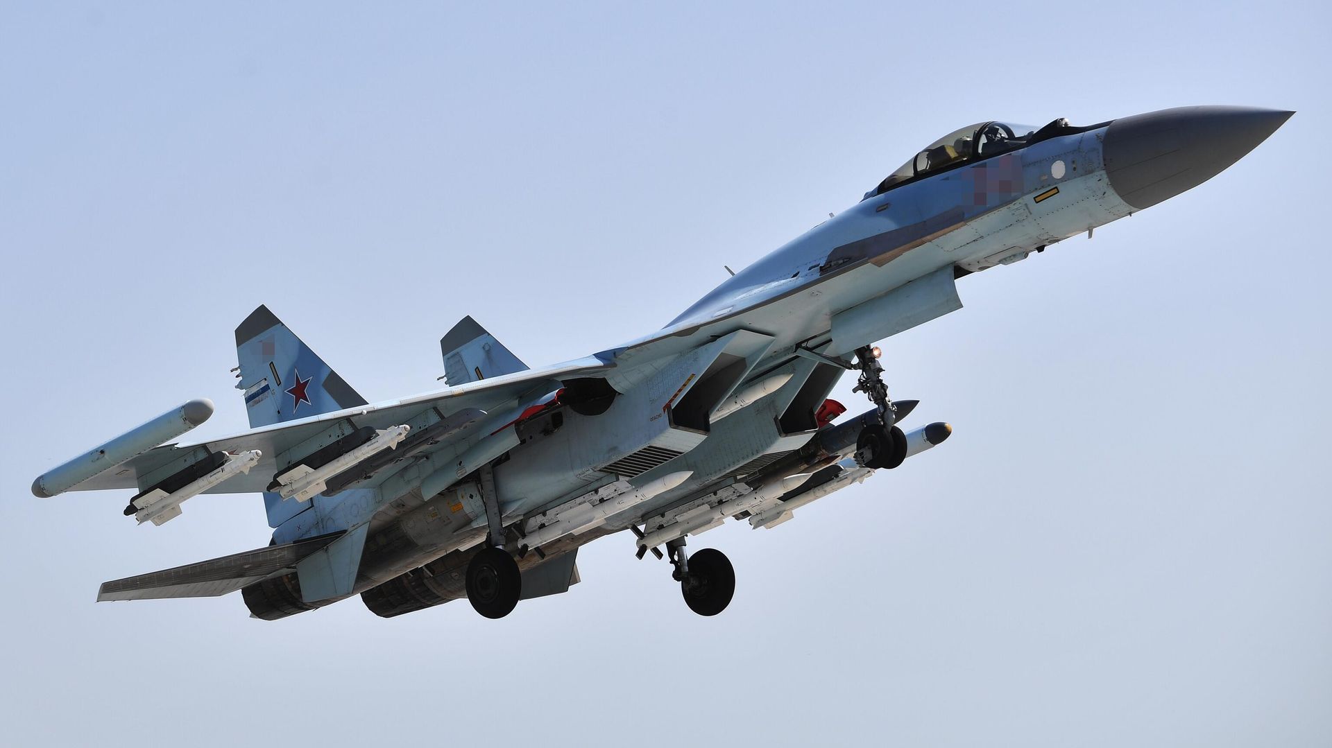 Su-35 fighter jets in the zone of special operation. - Sputnik International, 1920, 20.01.2023