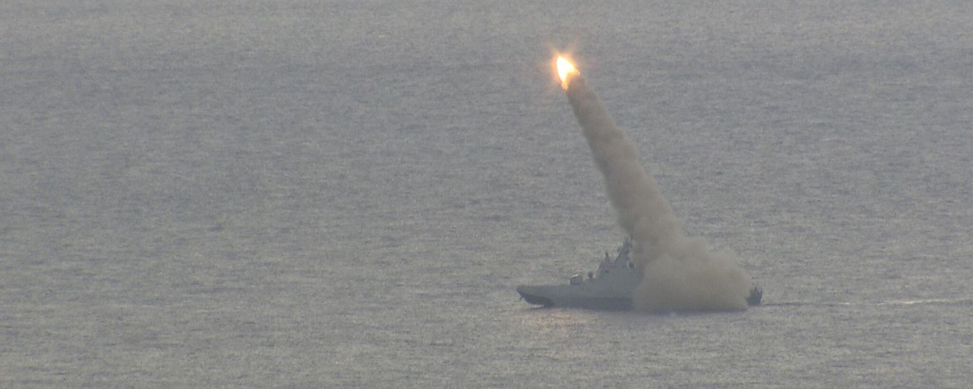 A Hsiung Feng III supersonic anti-ship missile fired from the Taiwanese corvette Tuo Chiang A Hsiung Feng III supersonic anti-ship missile fired from the Taiwanese corvette Tuo Chiang - Sputnik International, 1920, 12.01.2023