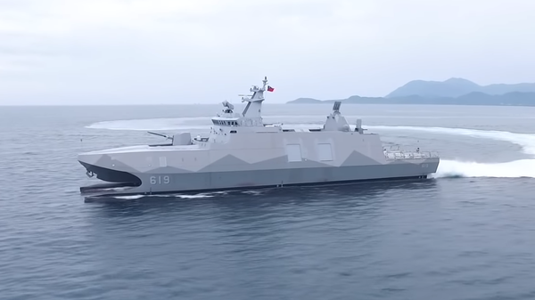 Taiwanese Tuo Chiang-class corvette on maneuvers - Sputnik International