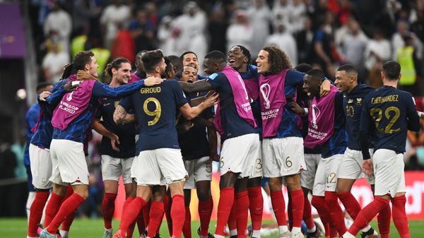French players celebrate their victory in the quarterfinal match of the World Cup against England. - Sputnik International