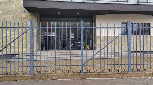 Municipal building in Mitrovica - Sputnik International