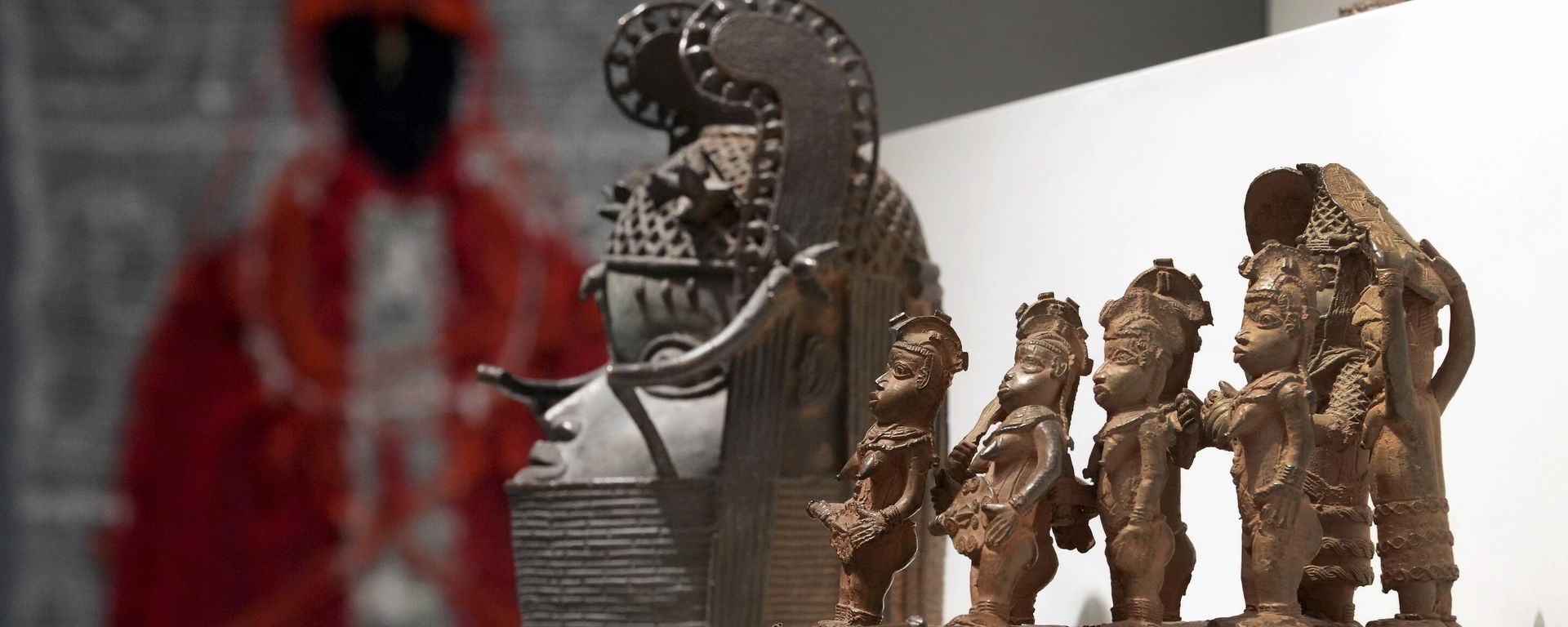 Benin Bronzes, that were stolen from Africa during colonial times, are displayed in Berlin, Germany, Thursday, Sept. 15, 2022 Benin Bronzes, that were stolen from Africa during colonial times, are displayed in Berlin, Germany, Thursday, Sept. 15, 2022 - Sputnik International, 1920, 19.12.2022