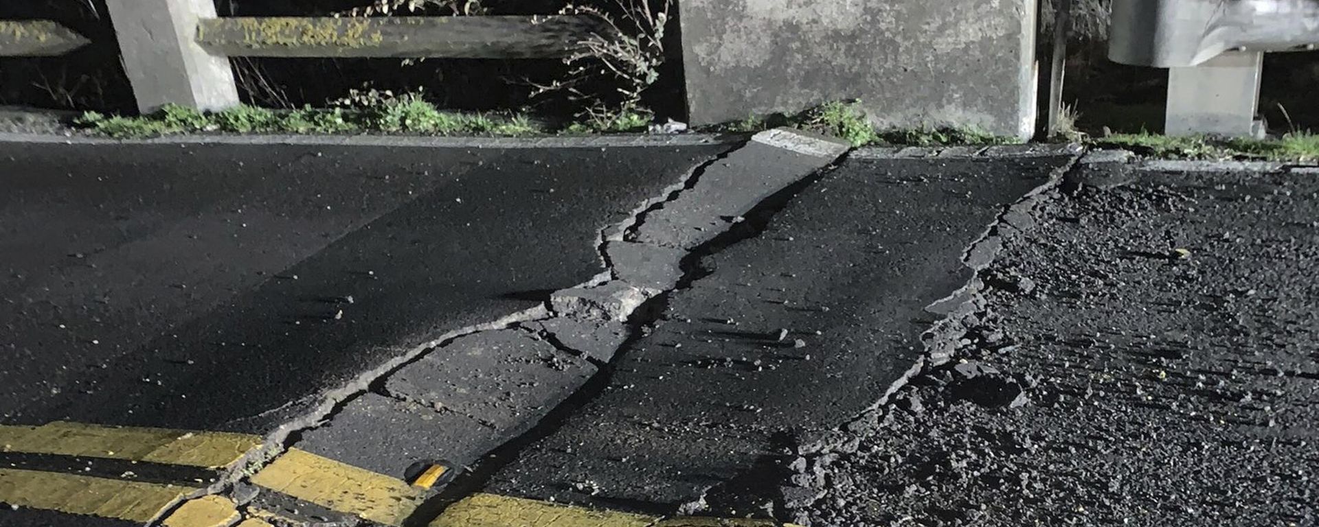 Earthquake in California (Caltrans District 1 via AP) Earthquake in California (Caltrans District 1 via AP) - Sputnik International, 1920, 20.12.2022