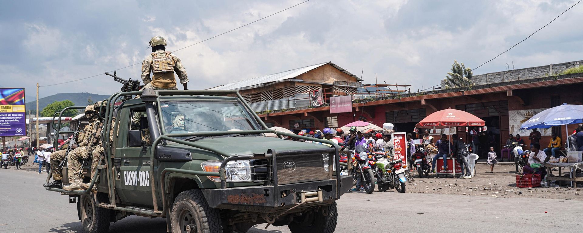 East African Community (EAC) force soldiers drive on a vehicle in Goma, eastern Democratic Republic of Congo, on December 2, 2022 East African Community (EAC) force soldiers drive on a vehicle in Goma, eastern Democratic Republic of Congo, on December 2, 2022 - Sputnik International, 1920, 22.12.2022
