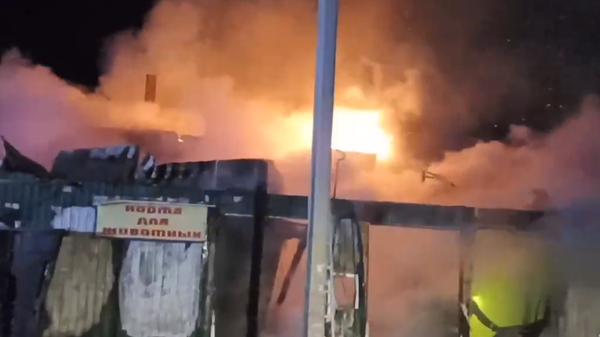 At least 20 people died as a result of a fire that erupted at a private retirement home in the Russian city of Kemerovo late Thursday, the press service of the Russian Emergencies Ministry has confirmed. - Sputnik International