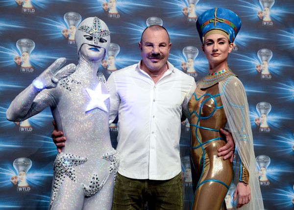 French fashion designer Thierry Mugler died in France on 23 January 2022, aged 73. - Sputnik International