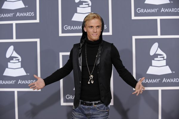 Aaron Carter was an American singer and rapper. He died on 5 November 2022 in California, US, aged 34. - Sputnik International