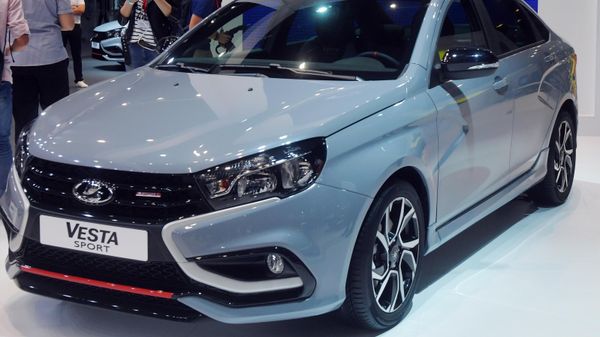 LADA Vesta Sport Concept car at the Moscow International Automobile Salon 2018. - Sputnik International