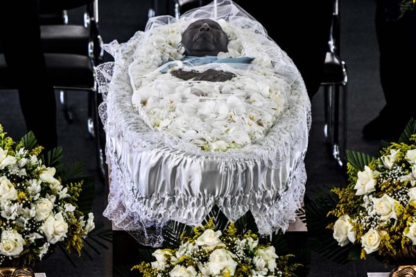 View of the coffin of Brazilian football legend Pele at the Urbano Caldeira stadium in Santos, Sao Paulo, Brazil on January 2, 2023.  - Sputnik International