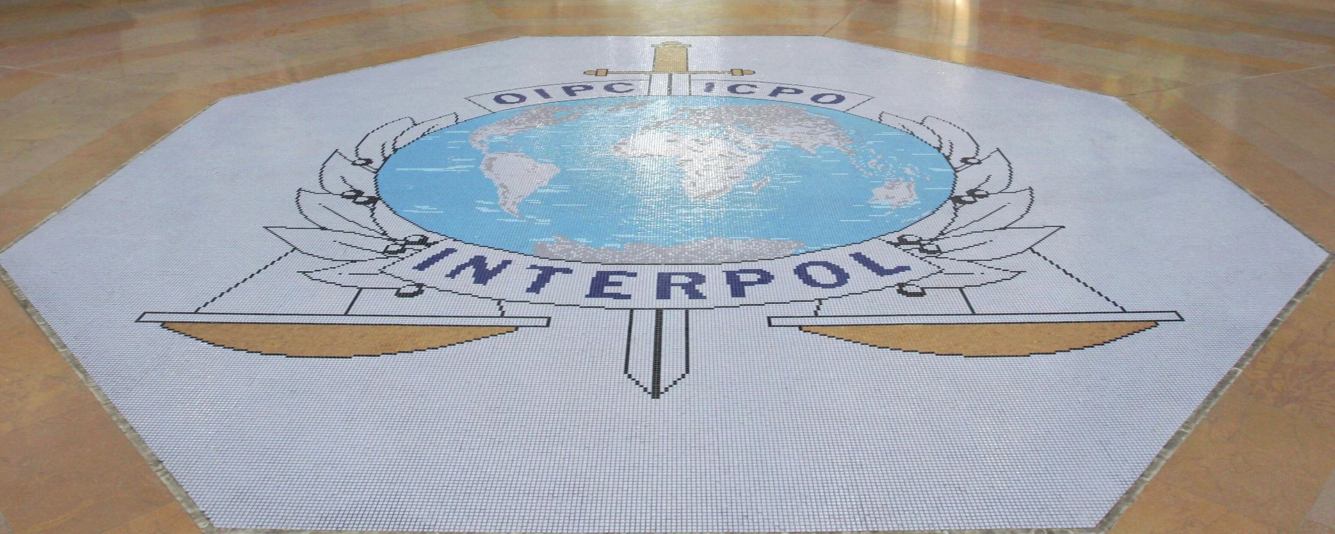 FILE - the entrance hall of Interpol's headquarters in Lyon, central France on Sept.27, 2017. - Sputnik International, 1920, 08.06.2025