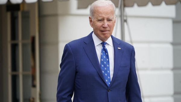 US President Joe Biden makes his way to board Marine One before departing from the South Lawn of the White House in Washington, DC on January 4, 2023 - Sputnik International