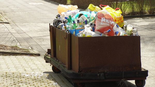 Trash container - Sputnik International
