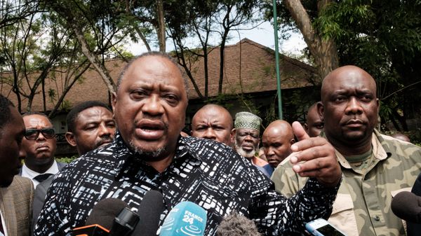 Former Kenyan President Uhuru Kenyatta (L) speaks to media with Serge Tshibangu Nzenza (R), special envoy and advisor to the President of the Democratic Republic of Congo (DRC), after the East African Community (EAC)- led Nairobi Process, the third peace talk on the eastern region of DRC, in Nairobi on December 6, 2022. Former Kenyan President Uhuru Kenyatta (L) speaks to media with Serge Tshibangu Nzenza (R), special envoy and advisor to the President of the Democratic Republic of Congo (DRC), after the East African Community (EAC)- led Nairobi Process, the third peace talk on the eastern region of DRC, in Nairobi on December 6, 2022. - Sputnik International