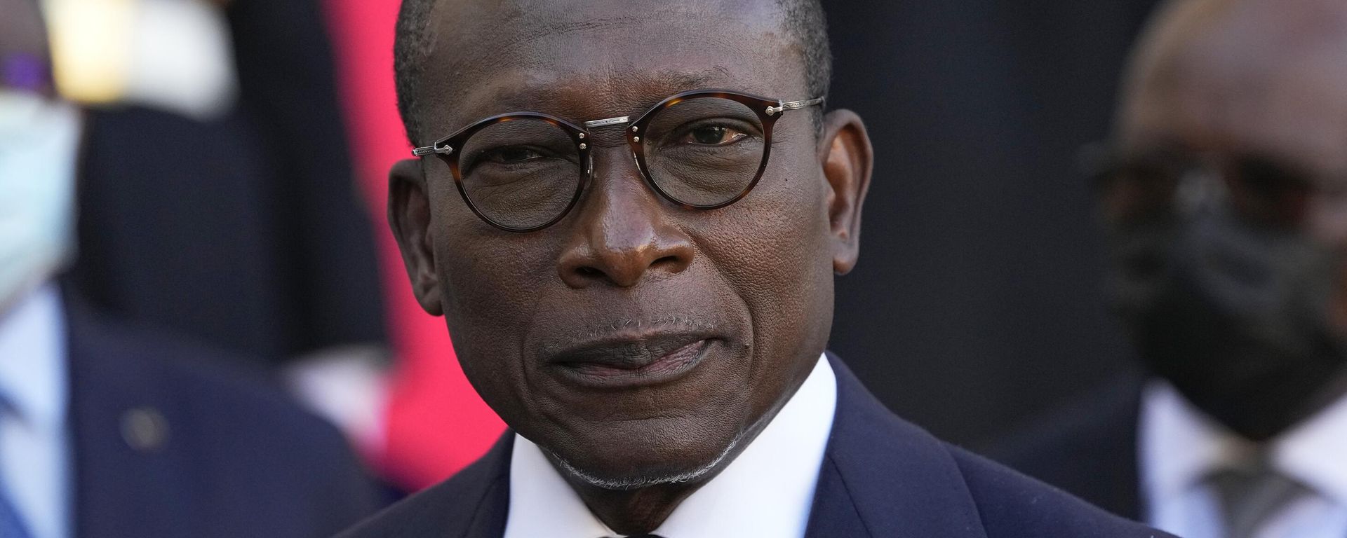 Benin President Patrice Talon listening to French President Emmanuel Macron after a sining ceremony at the Elysee Palace in Paris, Tuesday, Nov. 9, 2021. Benin President Patrice Talon listening to French President Emmanuel Macron after a sining ceremony at the Elysee Palace in Paris, Tuesday, Nov. 9, 2021. - Sputnik International, 1920, 07.12.2025