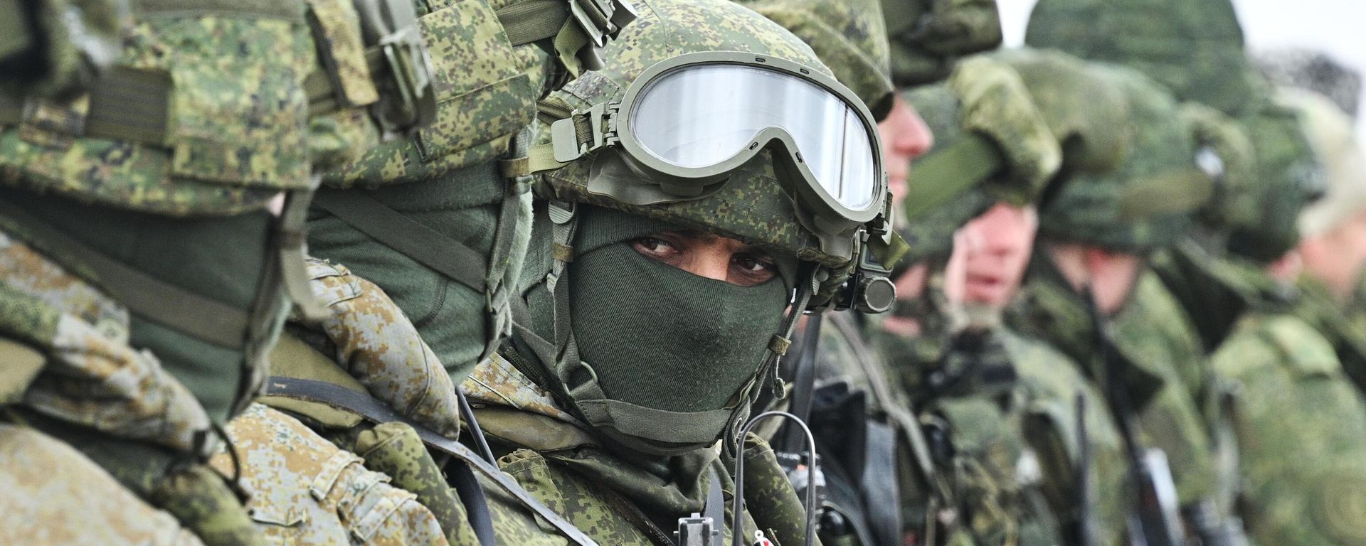 Servicemen are pictured during the joint military drills between Belarus and Russia at the Obuz-Lesnovsky training ground, in Belarus. Servicemen are pictured during the joint military drills between Belarus and Russia at the Obuz-Lesnovsky training ground, in Belarus. - Sputnik International, 1920, 22.02.2024