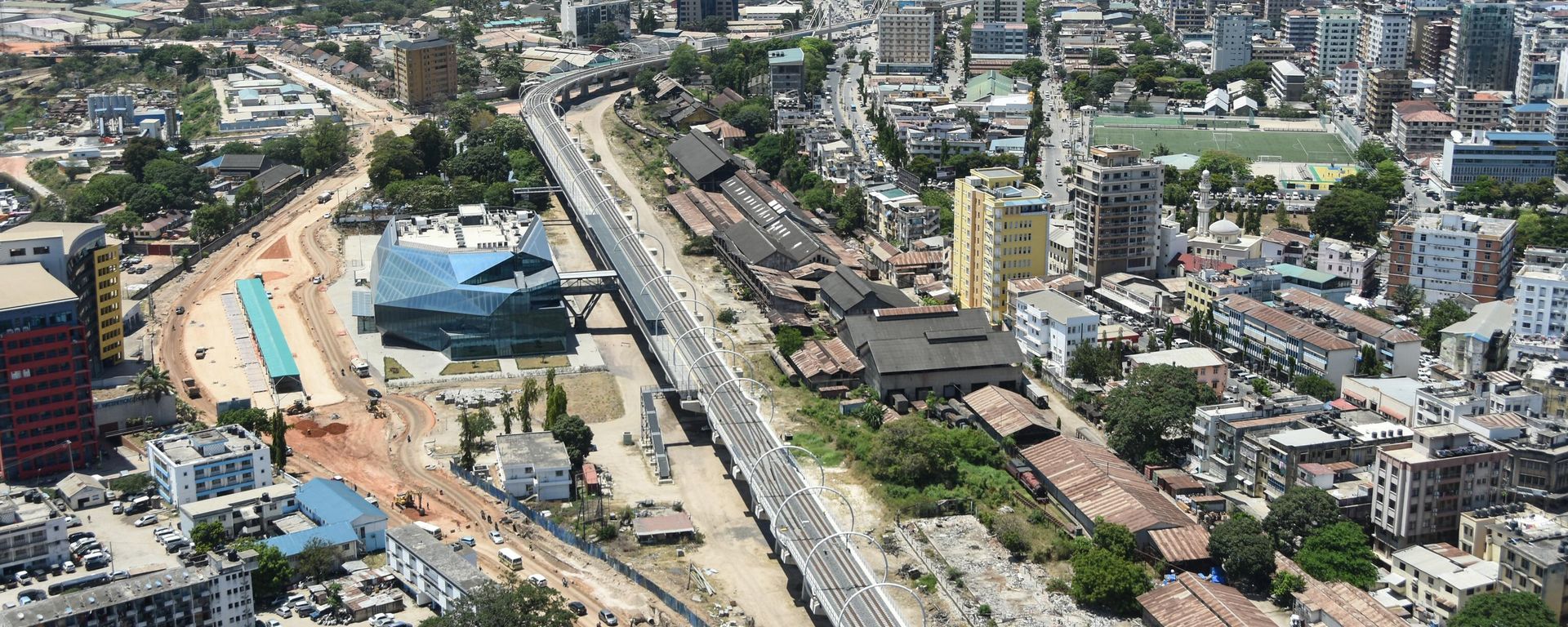 A new building of Dar es Salaam Standard Gauge Railway (SGR) terminus is seen as Tanzania received 14 economy class carriages of South Korean company Sung Shin Rolling Stock (SSRT) in Dar es Salaam on November 25, 2022 A new building of Dar es Salaam Standard Gauge Railway (SGR) terminus is seen as Tanzania received 14 economy class carriages of South Korean company Sung Shin Rolling Stock (SSRT) in Dar es Salaam on November 25, 2022 - Sputnik International, 1920, 15.01.2023