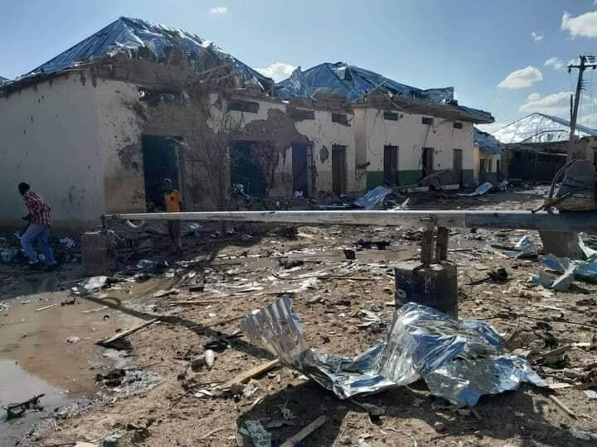 Three suicide car bomb blasts in central Somalia kill at least 8 people and wound over 25 on Saturday as the army steps up offensive against Al-Shabaab.  - Sputnik International, 1920, 15.01.2023