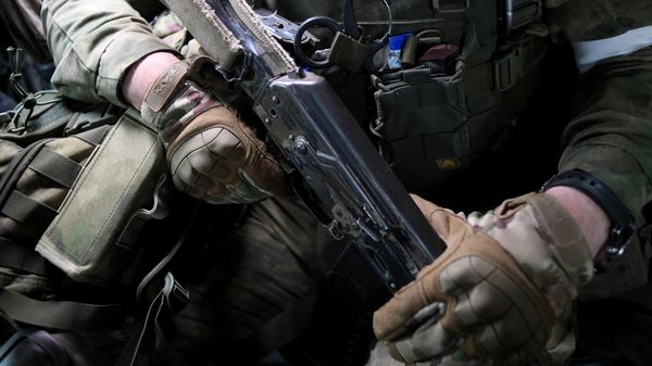 Russian serviceman - Sputnik International