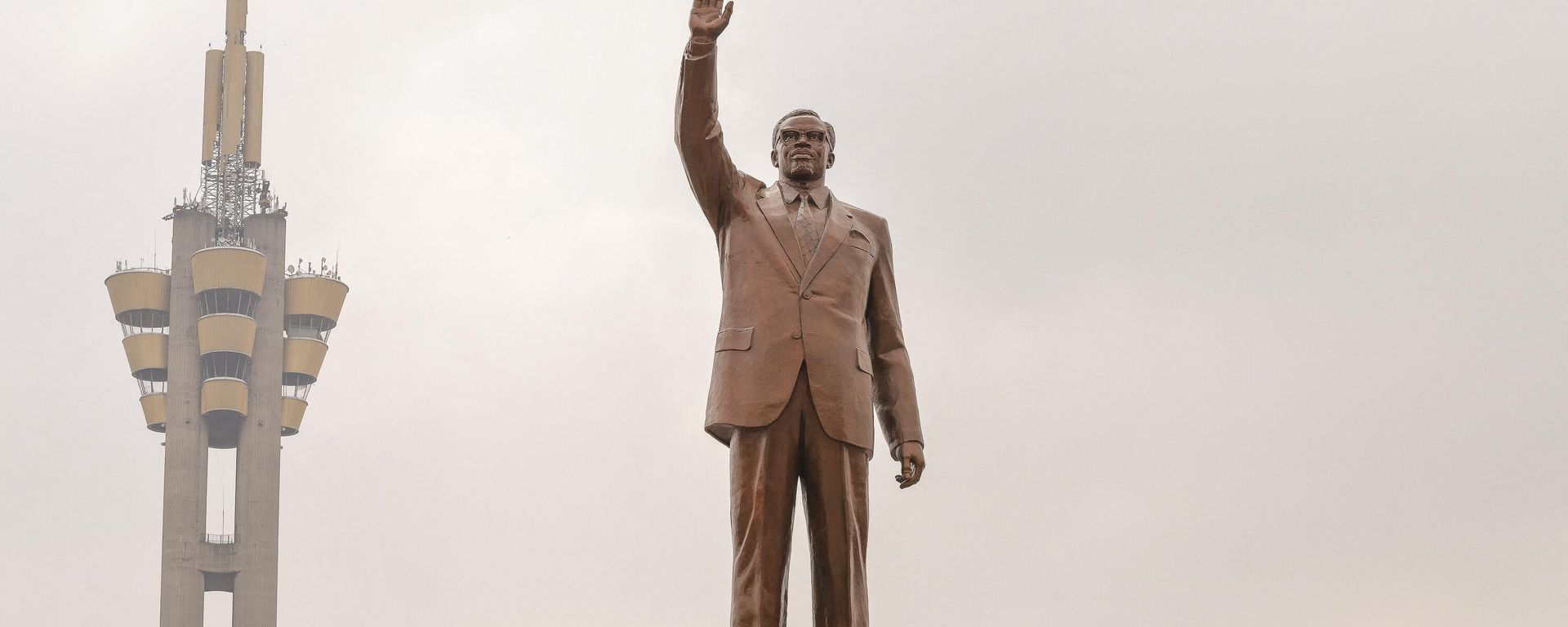 A view of the slain Congolese independence hero Patrice Lumumba's mausoleum at the Limete Tower in Kinshasa on June 30, 2022. - Sputnik International, 1920, 17.01.2023