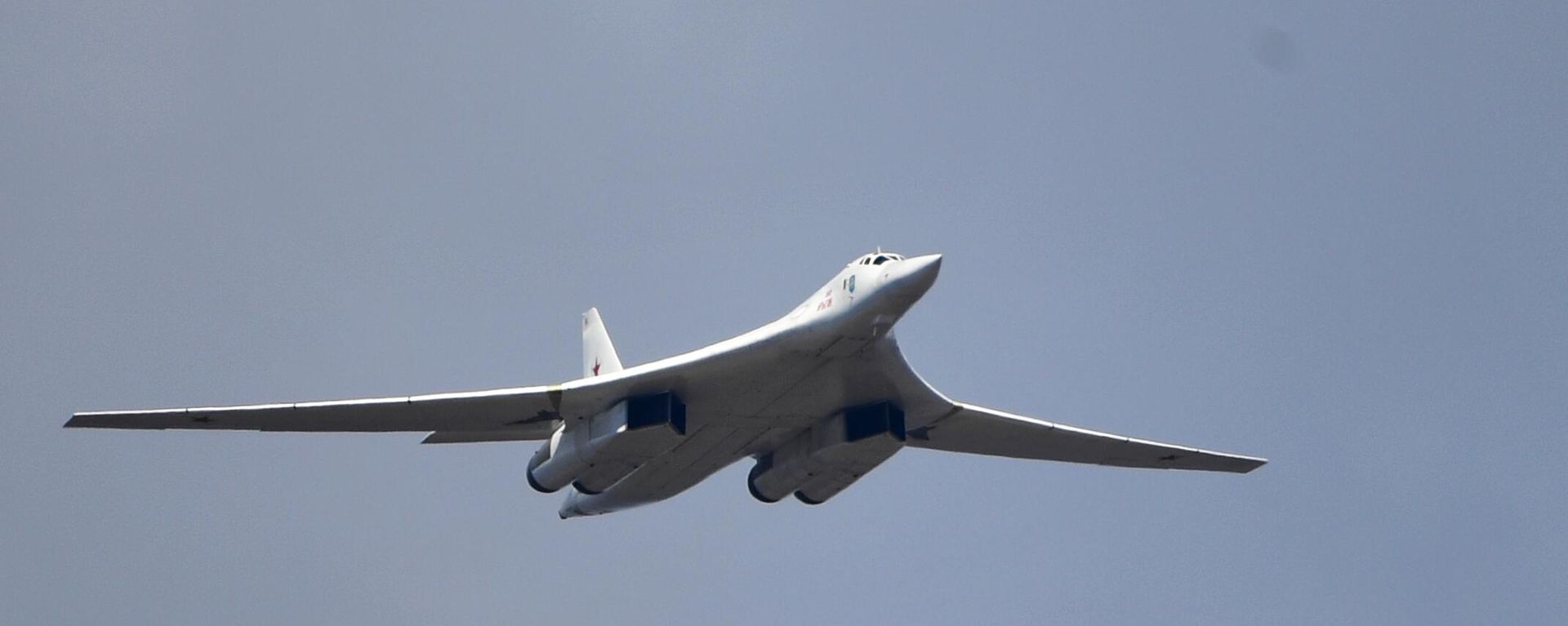 Russian Tupolev Tu-160 strategic bomber  - Sputnik International, 1920, 26.04.2023