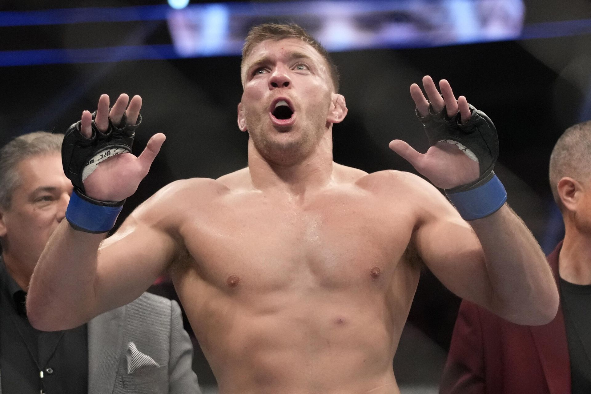 Dricus Du Plessis celebrates after defeating Darren Till during a UFC 282 mixed martial arts middleweight bout Saturday, Dec. 10, 2022, in Las Vegas. - Sputnik International, 1920, 18.01.2023