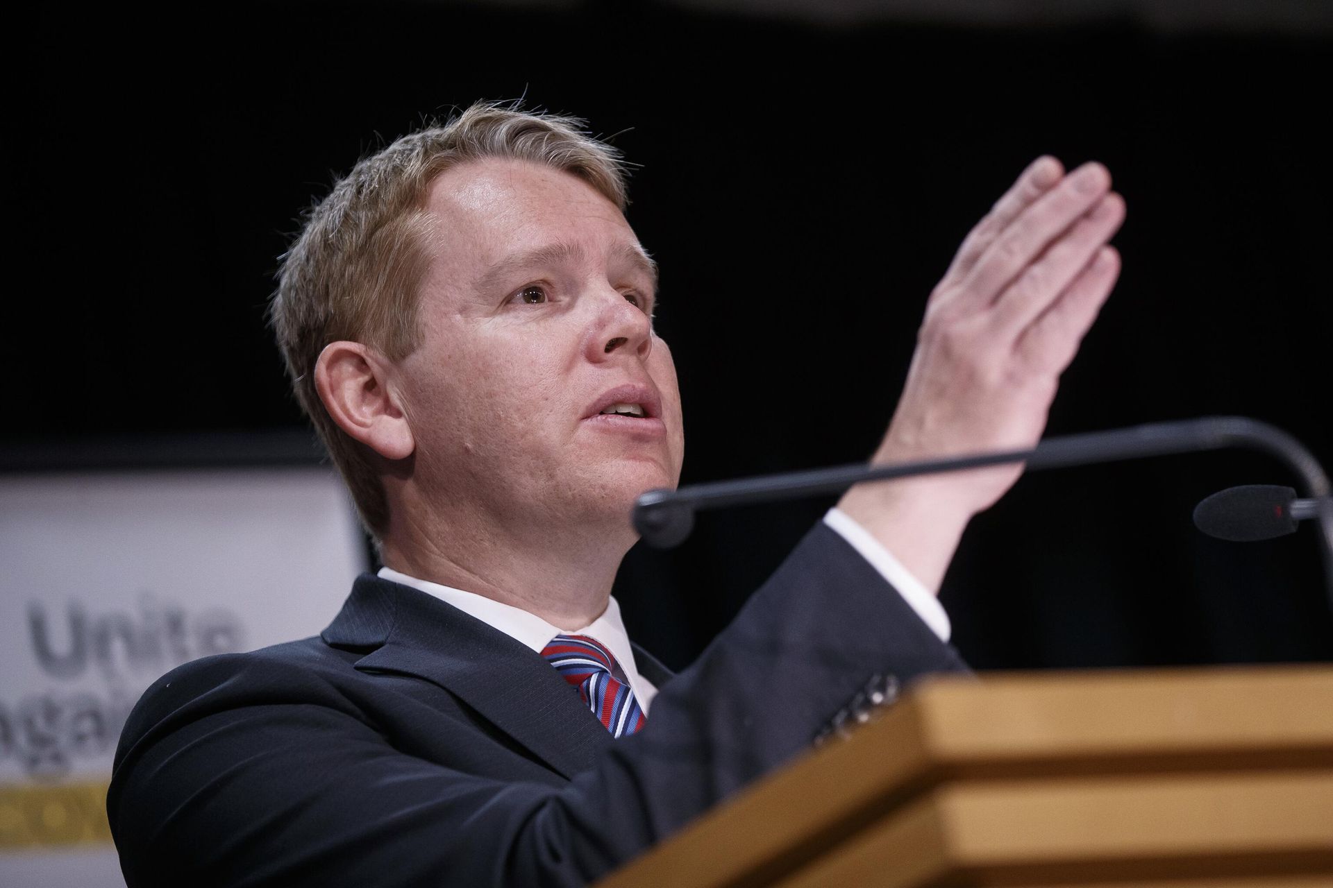 COVID-19 Response Minister Chris Hipkins gestures during a press conference in Wellington, New Zealand, Thursday, Oct. 28, 2021(Robert Kitchin/Pool Photo via AP) - Sputnik International, 1920, 19.01.2023