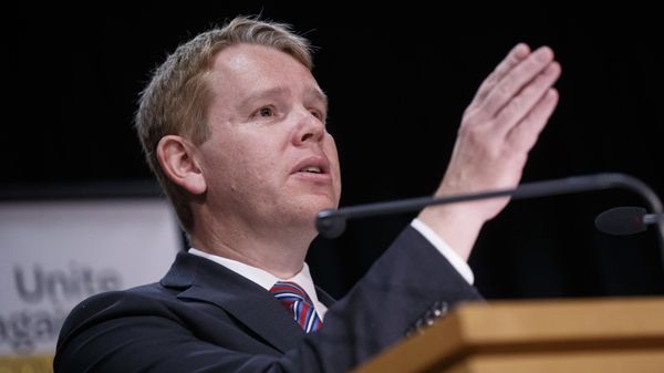 COVID-19 Response Minister Chris Hipkins gestures during a press conference in Wellington, New Zealand, Thursday, Oct. 28, 2021(Robert Kitchin/Pool Photo via AP) - Sputnik International