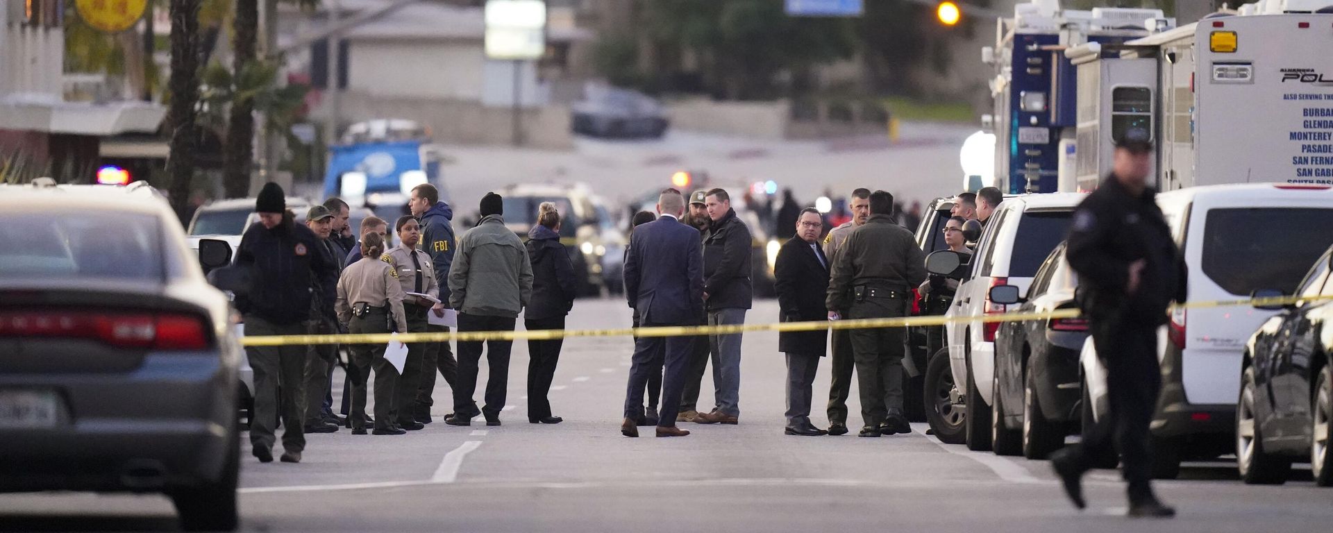 Law enforcement personnel gather outside a ballroom dance club in Monterey Park, Calif., Sunday, Jan. 22, 2023 - Sputnik International, 1920, 22.01.2023