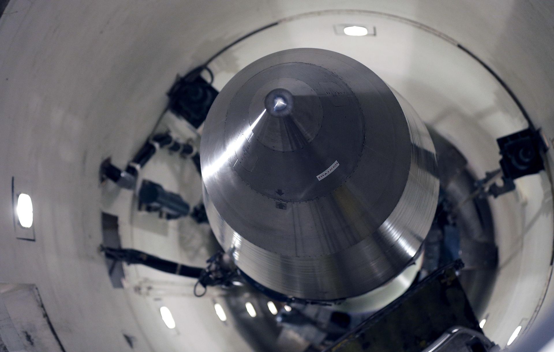 An inert Minuteman III missile is seen in a training launch tube at Minot Air Force Base, N.D., June 25, 2014. An inert Minuteman III missile is seen in a training launch tube at Minot Air Force Base, N.D., June 25, 2014. - Sputnik International, 1920, 01.12.2023