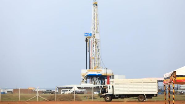 The announcement marks the start of drilling of the close to 400 wells required to develop and produce the oil resource. - Sputnik International