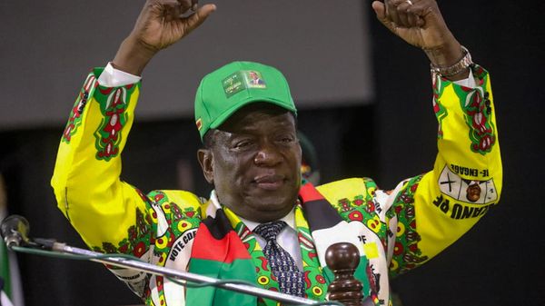 Zimbabwe's President Emmerson Mnangagwa greets delegates at the party congress in Harare, Friday, Oct, 28, 2022. Mnangagwa officially opened a ruling party congress that is set to renominate him as the party's presidential candidate for next year's election.  - Sputnik International