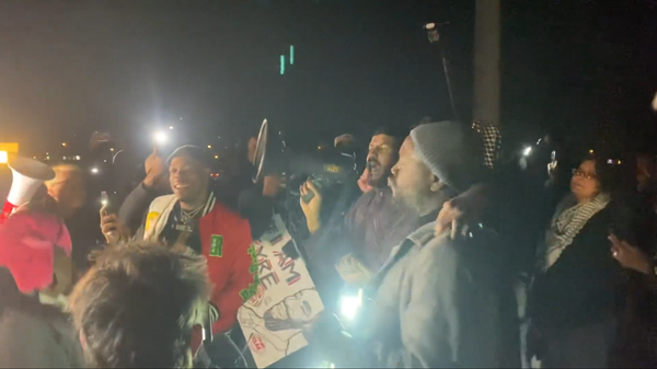 Protesters take over I-55 In Memphis in response to the police beating of Tyre Nichols - Sputnik International