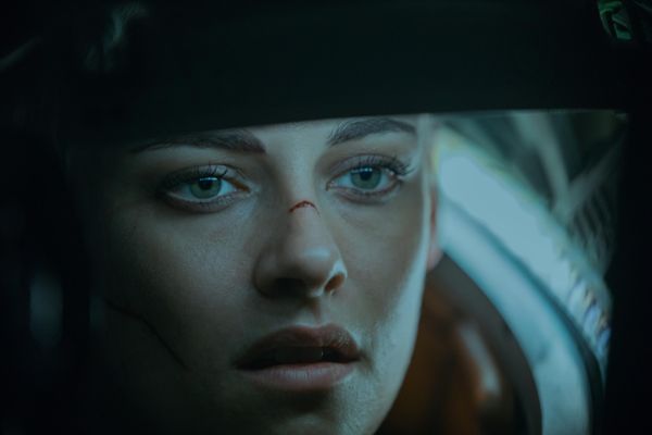 American actress Kristen Stewart in the film 'Underwater'. - Sputnik International