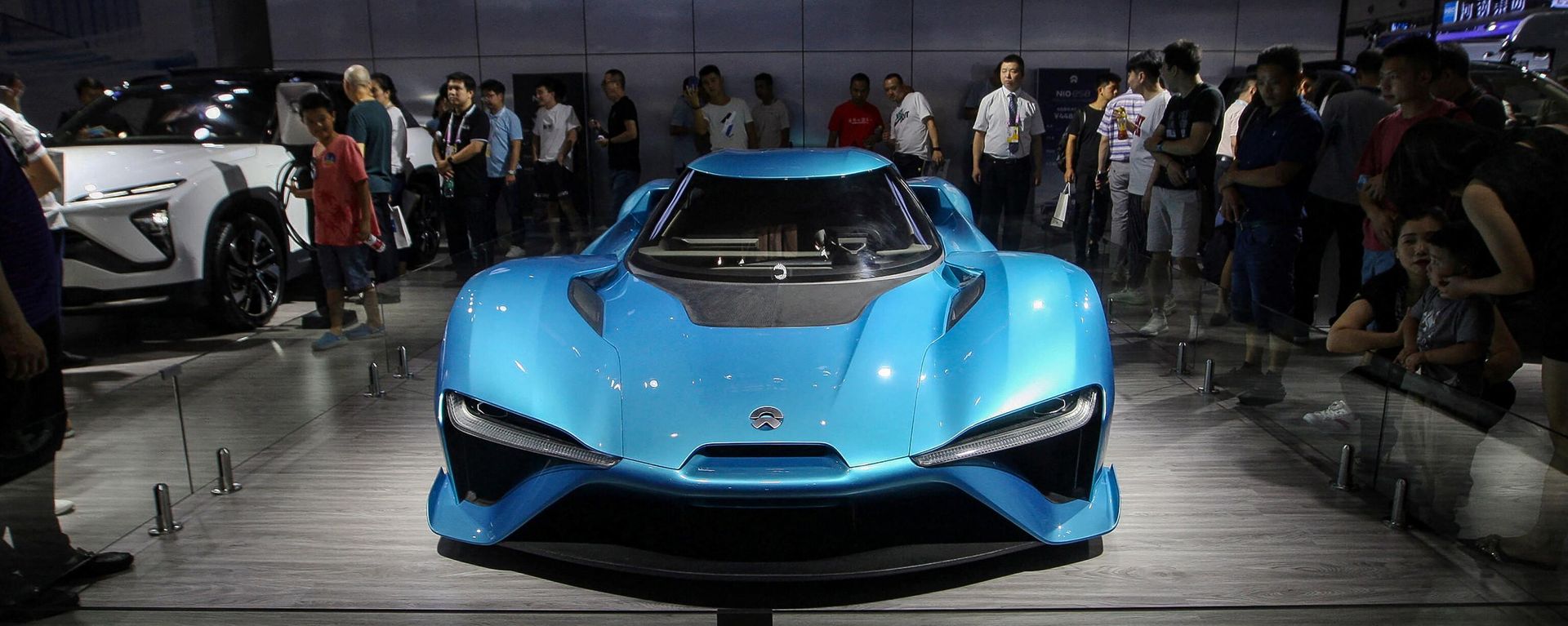 This photo taken on August 26, 2019 shows a NIO EP9 driverless car displayed during the 2019 Smart China Expo in China's southwestern Chongqing. - NIO EP9 can accelerate from 0-100 km/h (62 mph) in 2.7 seconds, and achieve a top speed of 350km/h (217 mph). This photo taken on August 26, 2019 shows a NIO EP9 driverless car displayed during the 2019 Smart China Expo in China's southwestern Chongqing. - NIO EP9 can accelerate from 0-100 km/h (62 mph) in 2.7 seconds, and achieve a top speed of 350km/h (217 mph). - Sputnik International, 1920, 06.02.2023