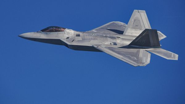 A F 22 Raptor fighter jet takes part in the NATO Air Shielding exercise near the air base in Lask, central Poland on October 12, 2022 - Sputnik International