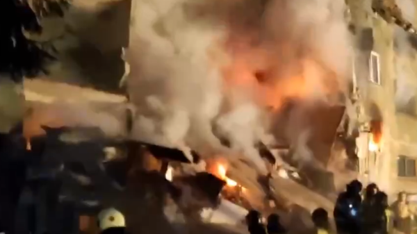 An apartment block of a five-story building has collapsed in the Russian region of Novosibirsk due to a gas explosion, Novosibirsk Region Governor Andrey Travnikov said on Thursday.  At least one person is said to have been killed. - Sputnik International