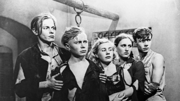 A still from the film The Young Guard - Sputnik International