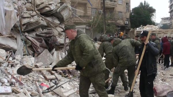 Russian military help eliminate consequences of the earthquake in Syria - Sputnik International