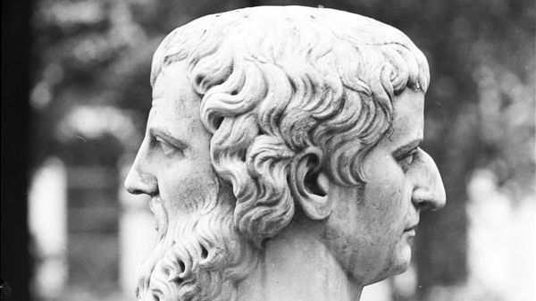 A bust of Janus, the Roman god of portals and transitions, who faces in both directions at once A bust of Janus, the Roman god of portals and transitions, who faces in both directions at once - Sputnik International