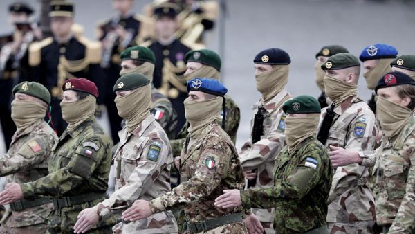 Soldiers from the European Task force Takuba march during the annual Bastille Day parade on the Champs-Elysees in Paris, Wednesday July 14, 2021 - Sputnik International