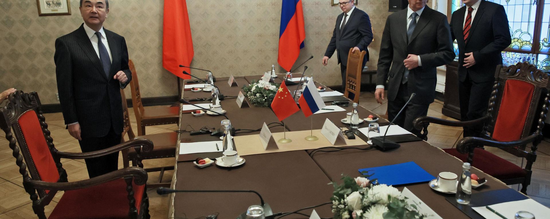Russian Security Council Secretary Nikolai Patrushev meets with State Counselor Wang Yi of China in Moscow. Tuesday, February 21, 2023. Russian Security Council Secretary Nikolai Patrushev meets with State Counselor Wang Yi of China in Moscow. Tuesday, February 21, 2023. - Sputnik International, 1920, 21.02.2023
