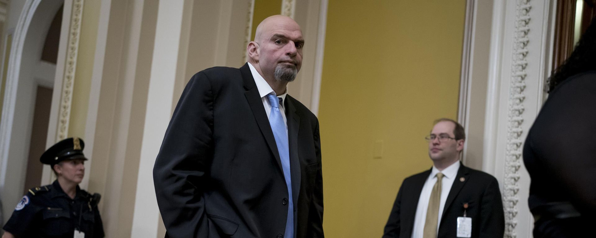 Senator-elect John Fetterman, D-Pa., whose victory helped give Democrats the majority, walks past the Senate before meeting with Senate Majority Leader Chuck Schumer, D-N.Y., at the Capitol in Washington, Tuesday, Nov. 15, 2022. Senator-elect John Fetterman, D-Pa., whose victory helped give Democrats the majority, walks past the Senate before meeting with Senate Majority Leader Chuck Schumer, D-N.Y., at the Capitol in Washington, Tuesday, Nov. 15, 2022. - Sputnik International, 1920, 31.10.2023
