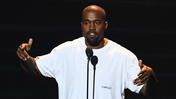 Kanye West performs on stage during the 2016 MTV Video Music Awards on August 28, 2016 at Madison Square Garden in New York - Sputnik International