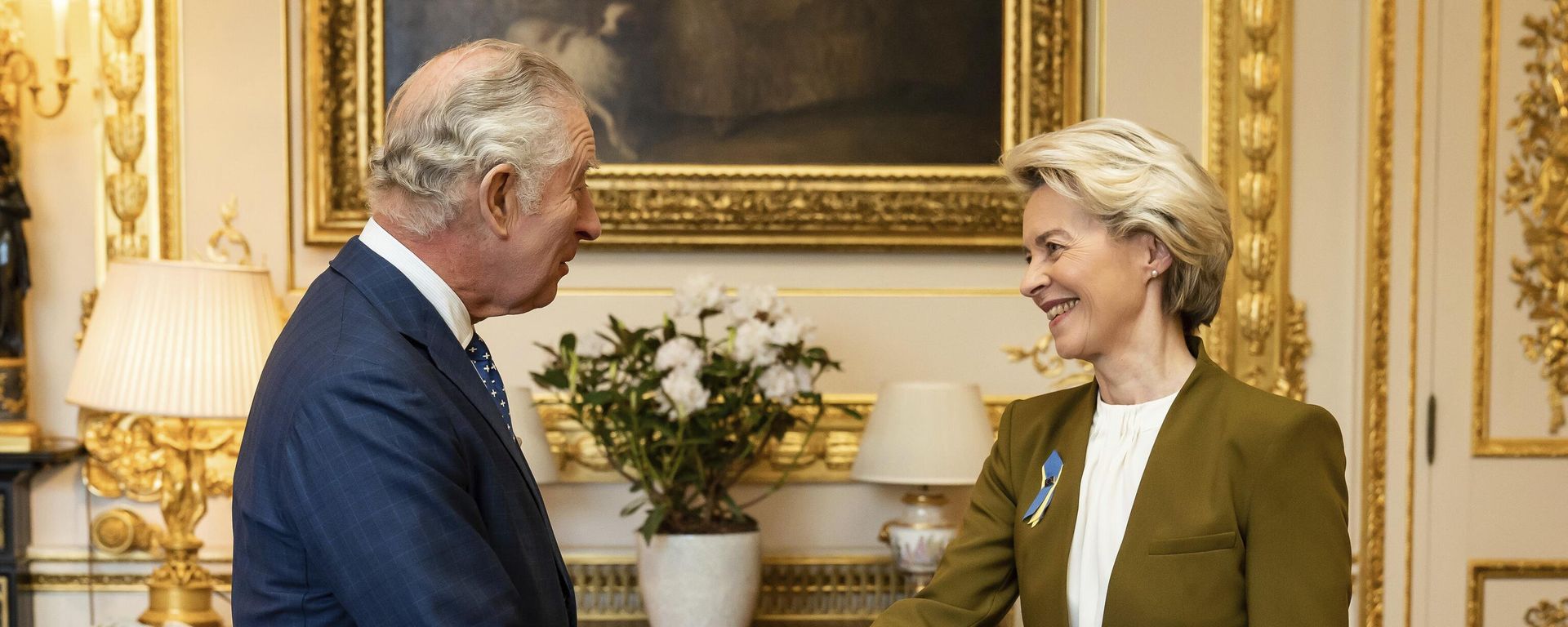 Britain's King Charles III receives European Commission President Ursula von der Leyen during an audience at Windsor Castle Britain's King Charles III receives European Commission President Ursula von der Leyen during an audience at Windsor Castle - Sputnik International, 1920, 28.02.2023