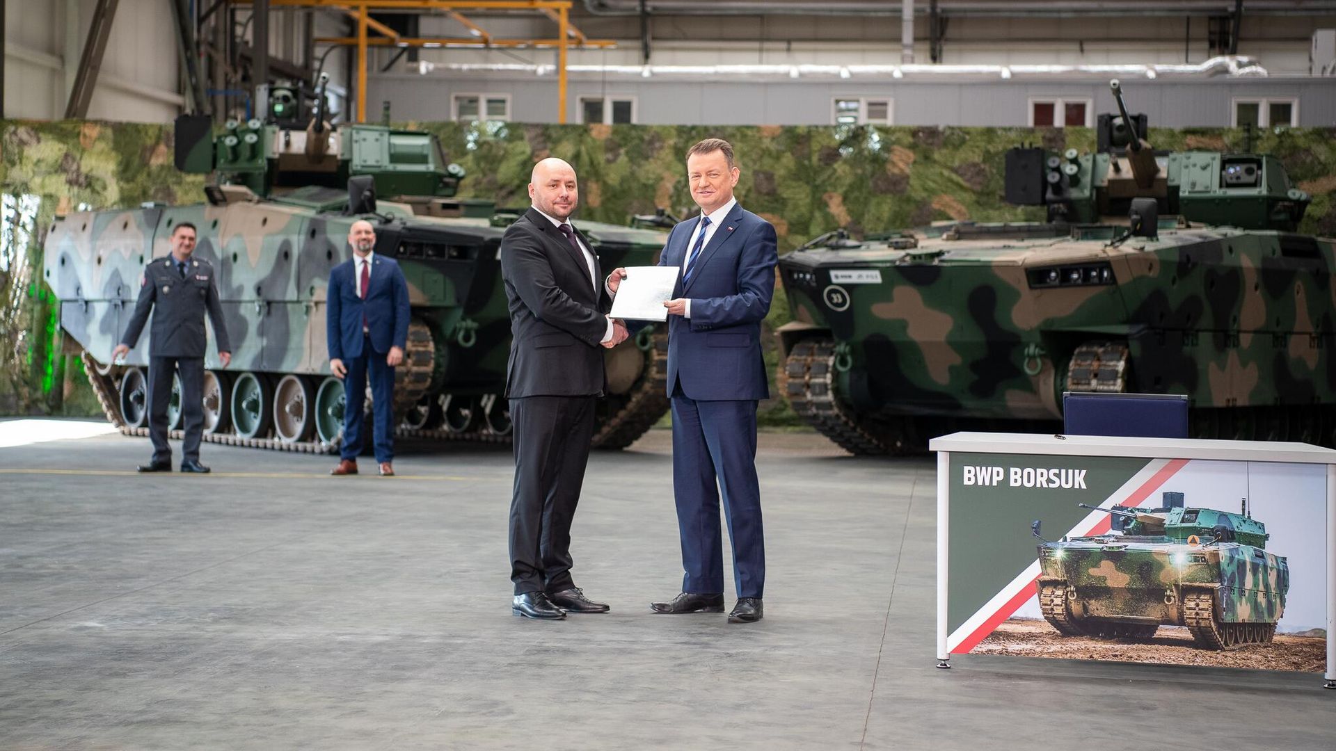 Polish Minister of National Defense Mariusz Blaszczak signed a deal to buy Borsuk IFVs - Sputnik International, 1920, 01.03.2023