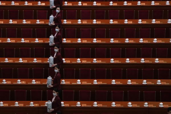 Another critical issue is diplomacy. Since Deng Xiaoping's Chinese foreign policy formula basically remains unchanged – Beijing should "watch dispassionately, act calmly, hide its talents, bide its time, and seek concrete achievements." - Sputnik International