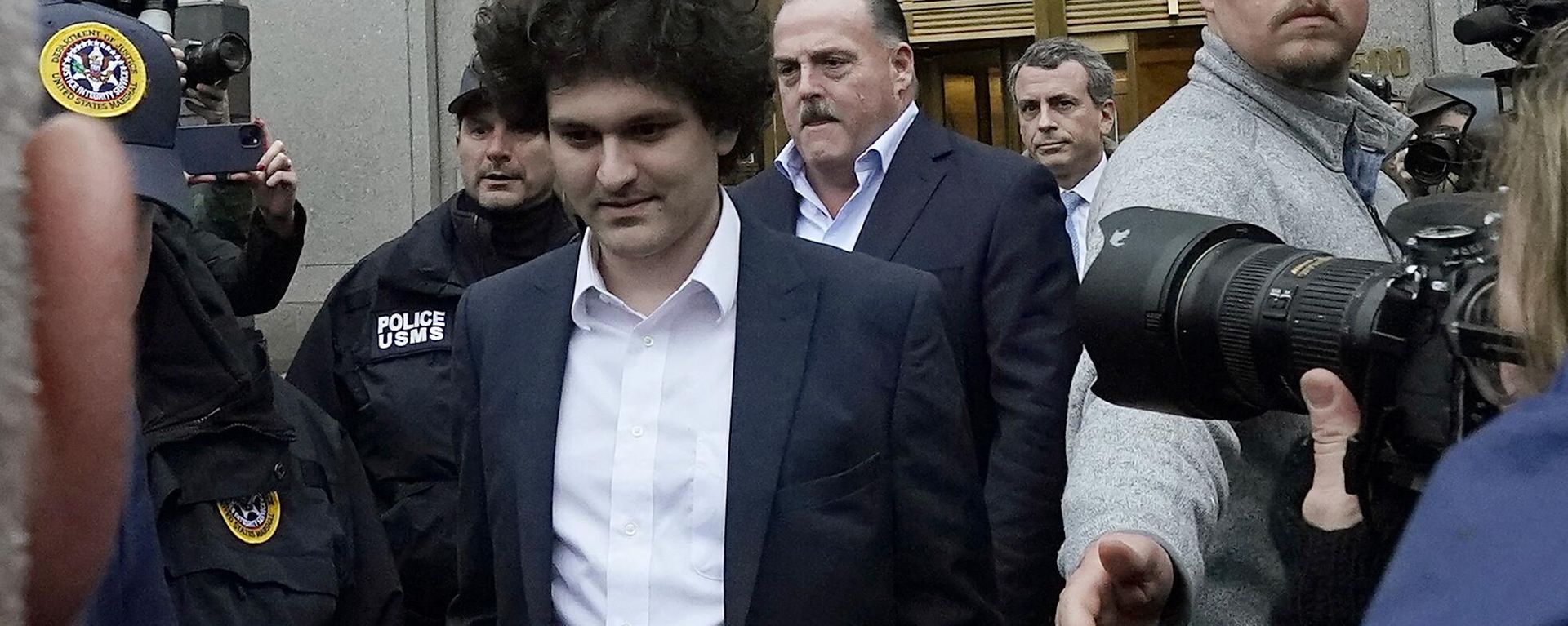 Former FTX chief executive Sam Bankman-Fried leaves Manhattan federal court, New York, January 3, 2023 - Sputnik International, 1920, 05.03.2023