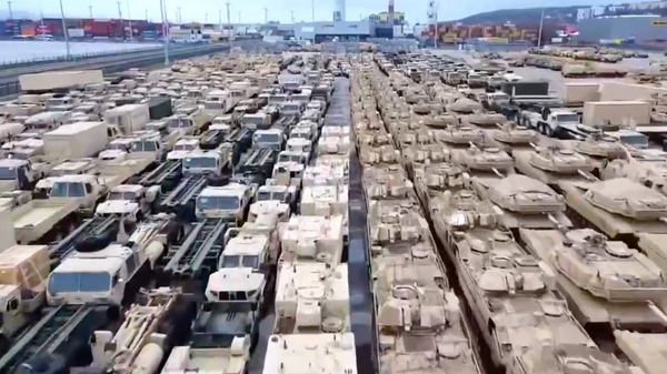  A Twitter screenshot of US military equipment in the Polish port of Gdynia - Sputnik International