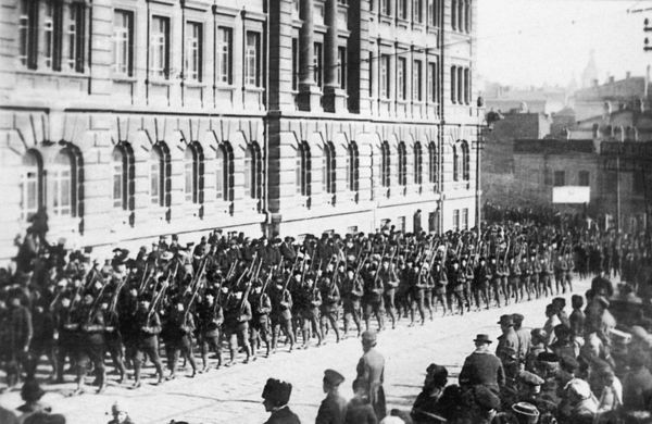 For instance, the US wanted to stay aside from the Civil War in Russia and watch. But US an elite was afraid that Japan, France and UK would strengthen their geopolitical positions, so in the end the US decided to intervene in order to counter-balance other nations. - Sputnik International