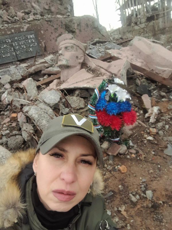Bobkova also actively participates in the humanitarian effort in the region. - Sputnik International